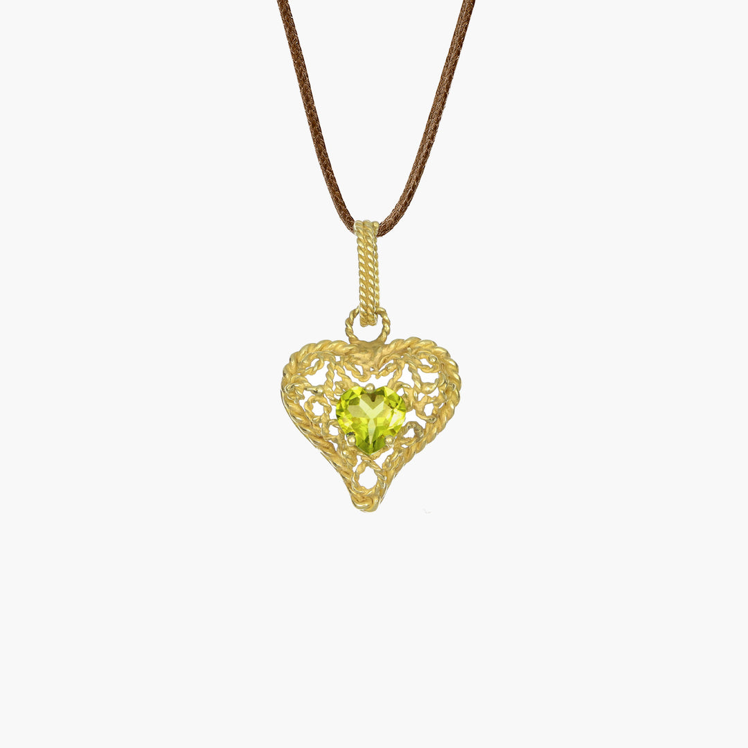 MassimoIzzoJeweler_HeartPendant_Yellowgold18kt_GreenPeridot_Fronte