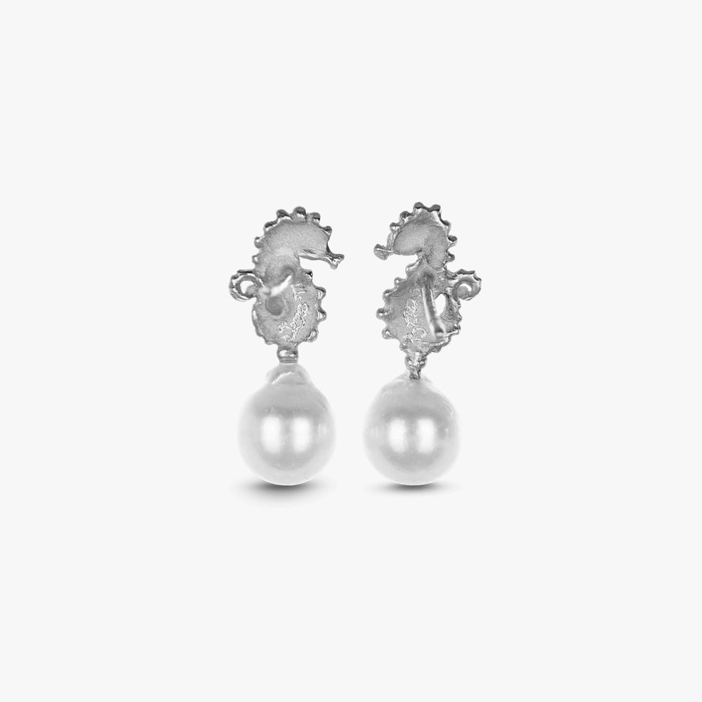 MassimoIzzoJeweler_PearlSeahorseDropEarringsXS_WhiteGold18kt_Pearl_Retro