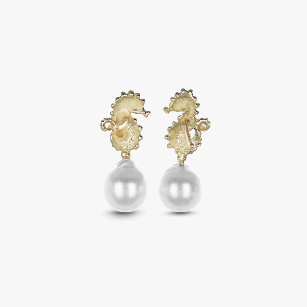 MassimoIzzoJeweler_PearlSeahorseDropEarringsXS_YellowGold18kt_Pearl_Retro