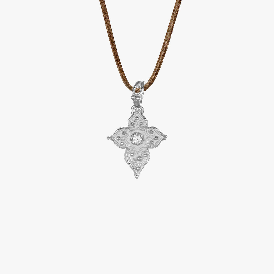 MassimoIzzoJewelers_DiamondCrossPendant_WhiteGold18kt_Diamond_Fronte