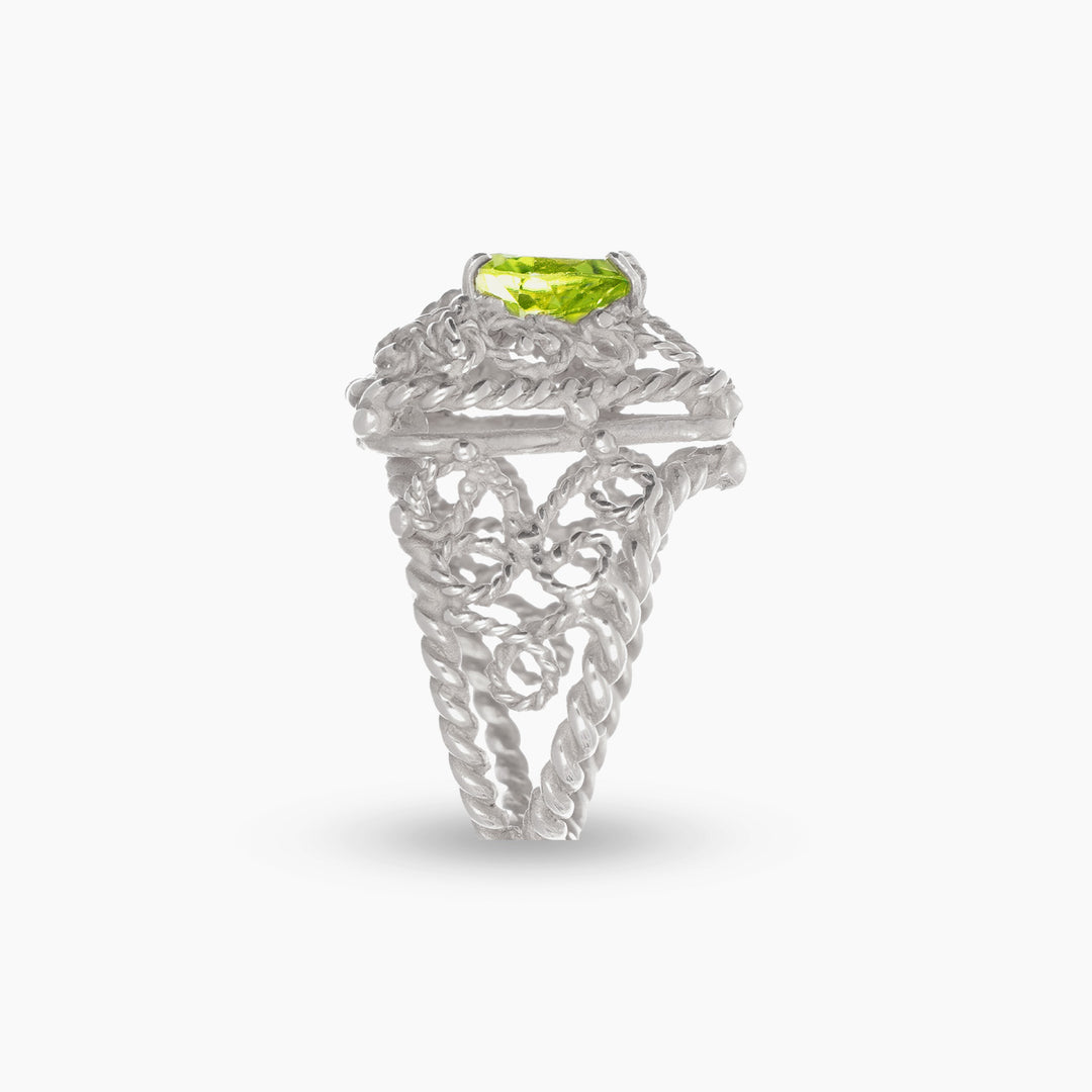 Massimo_Izzo_Jeweler_Anello_Cuore_con_peridoto_oro_bianco_18kt_lat