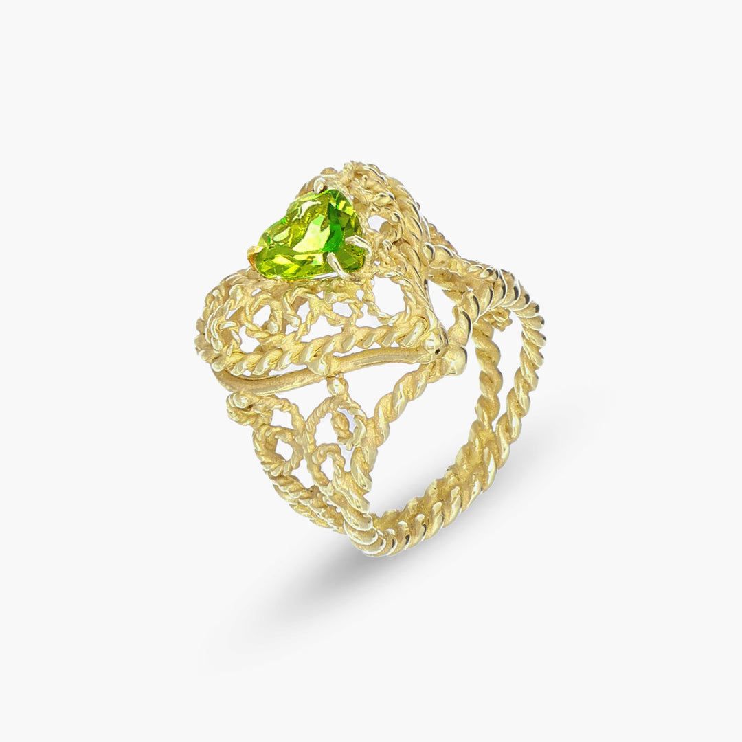 Massimo_Izzo_Jeweler_Anello_Cuore_con_peridoto_oro_giallo_18kt_diag