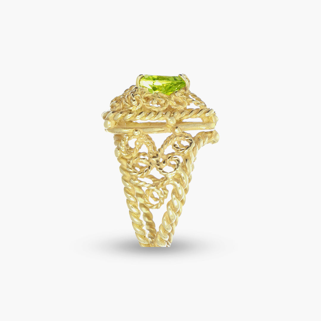 Massimo_Izzo_Jeweler_Anello_Cuore_con_peridoto_oro_giallo_18kt_lato