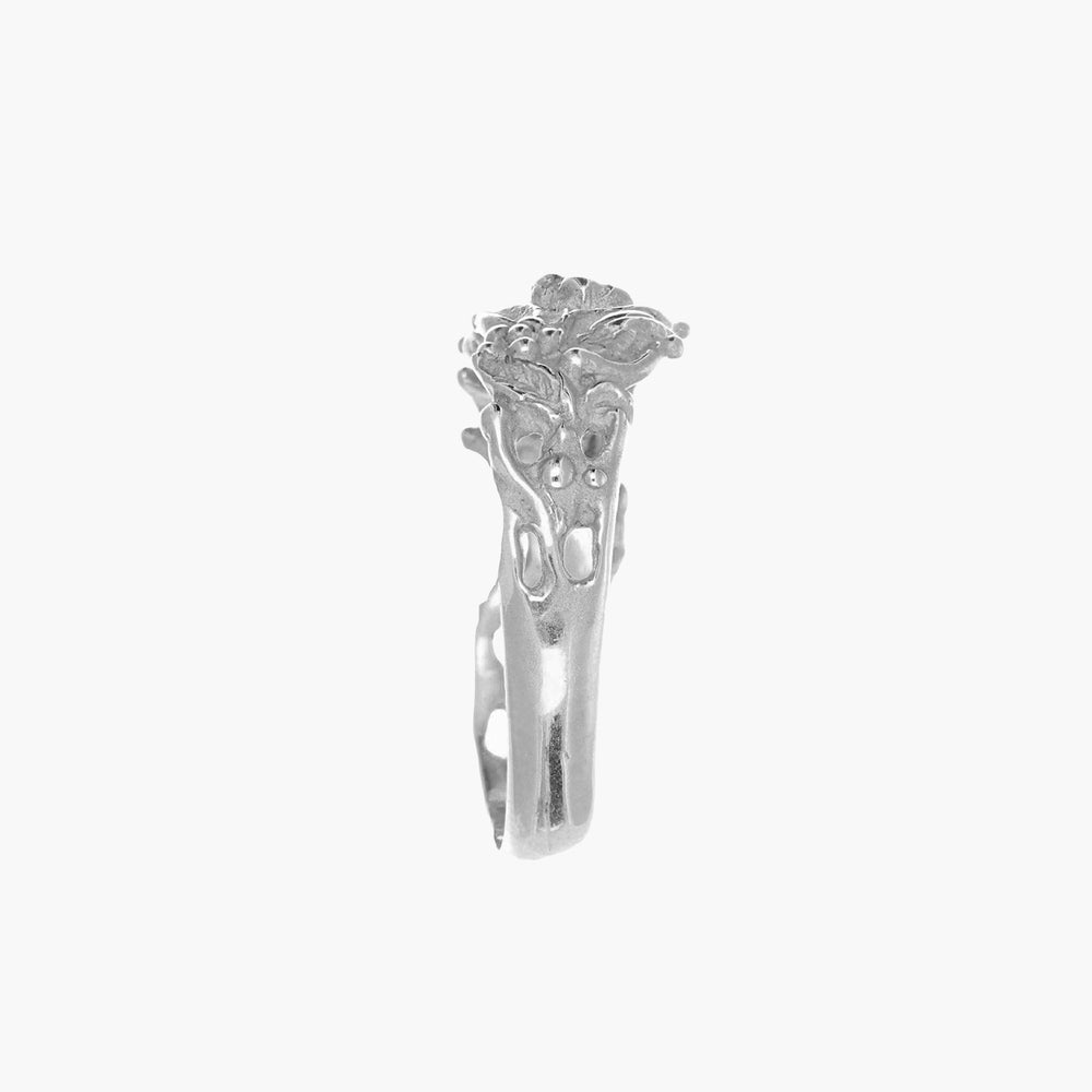 Massimo_Izzo_Jeweler_Floral_Ring_18kt_gold_Laterale